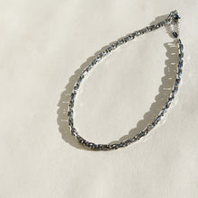 Load image into Gallery viewer, Deia Link Choker Chain S
