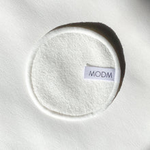 Load image into Gallery viewer, MODM Re-usable Bamboo + Cotton Discs + Wash Bag
